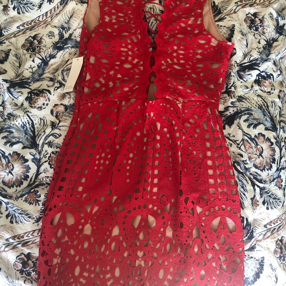 Toby Red Lace dress size large - Picture 4 of 5